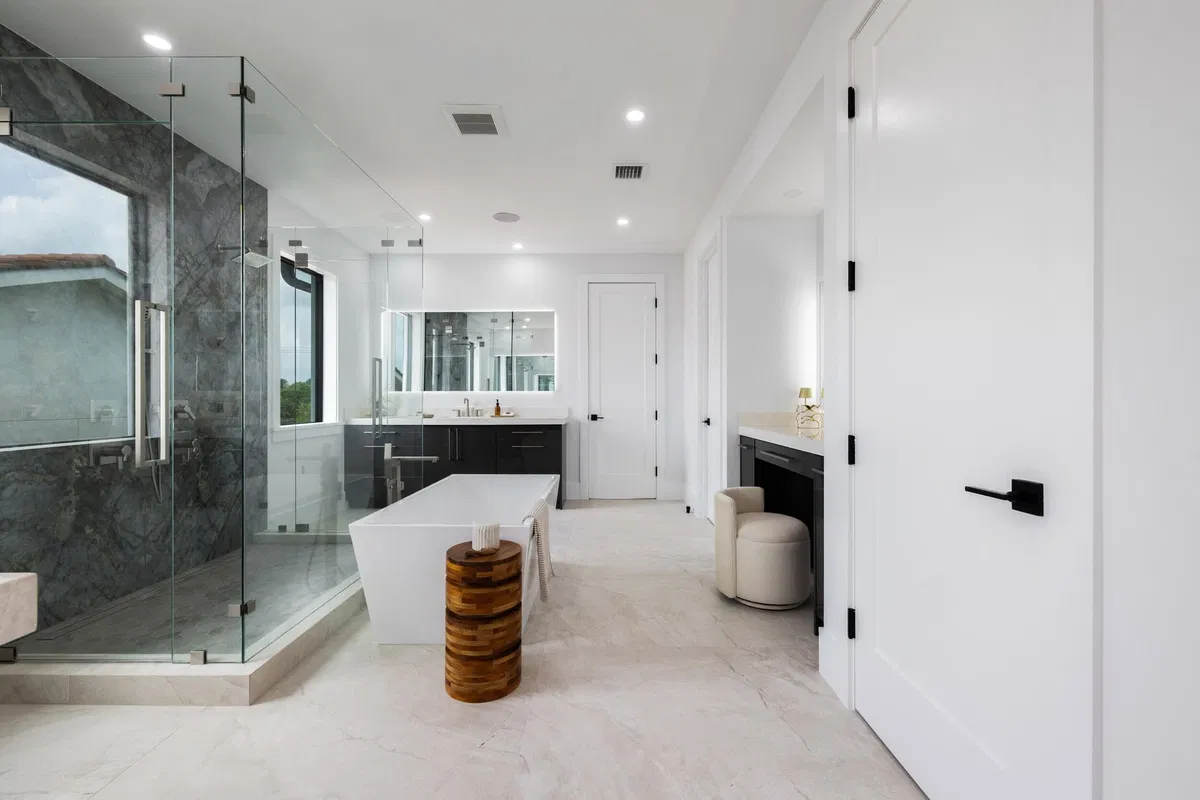 Residence photo 70