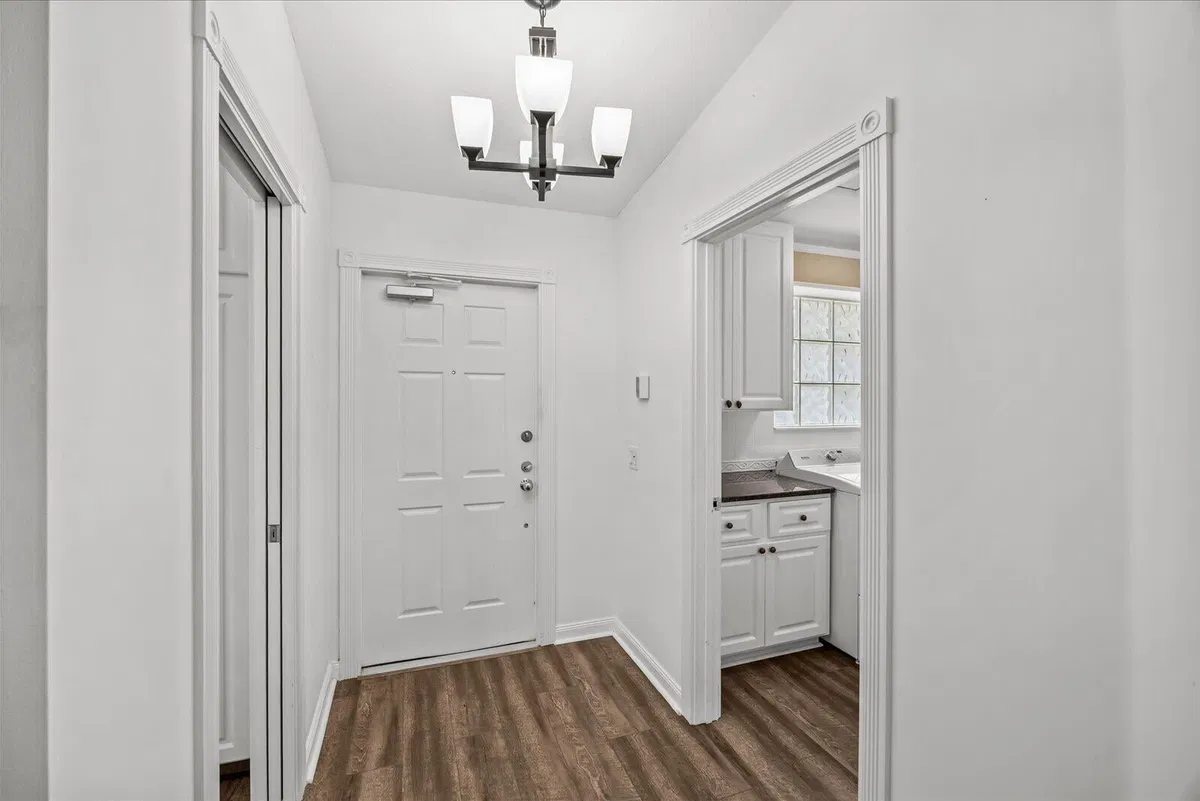 Residence photo 4