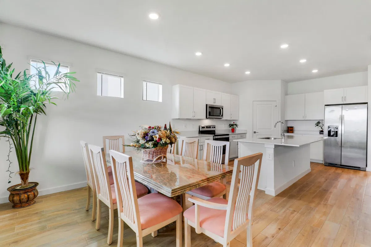 Residence photo 19