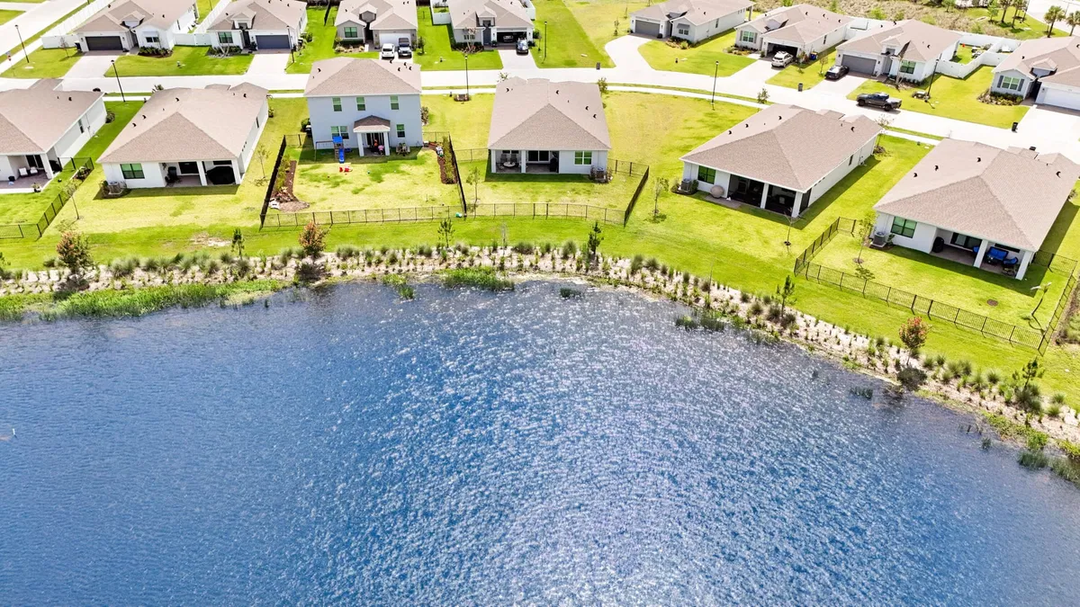 Residence photo 43