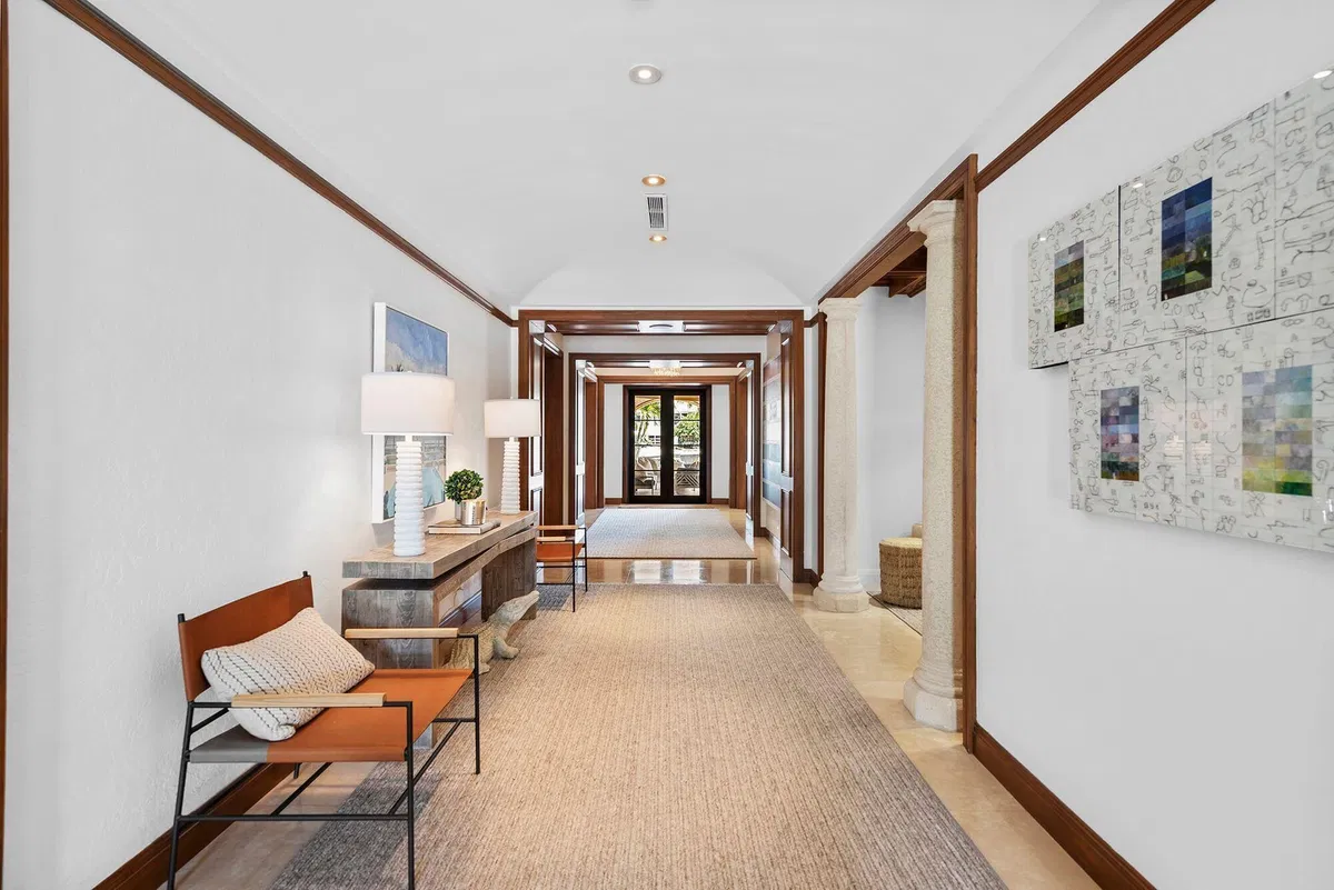 Residence photo 4