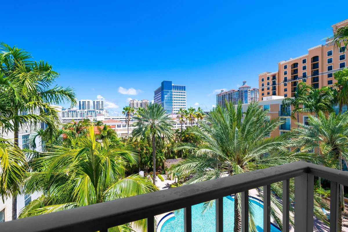 Courtyards in Cityplace Unit 502