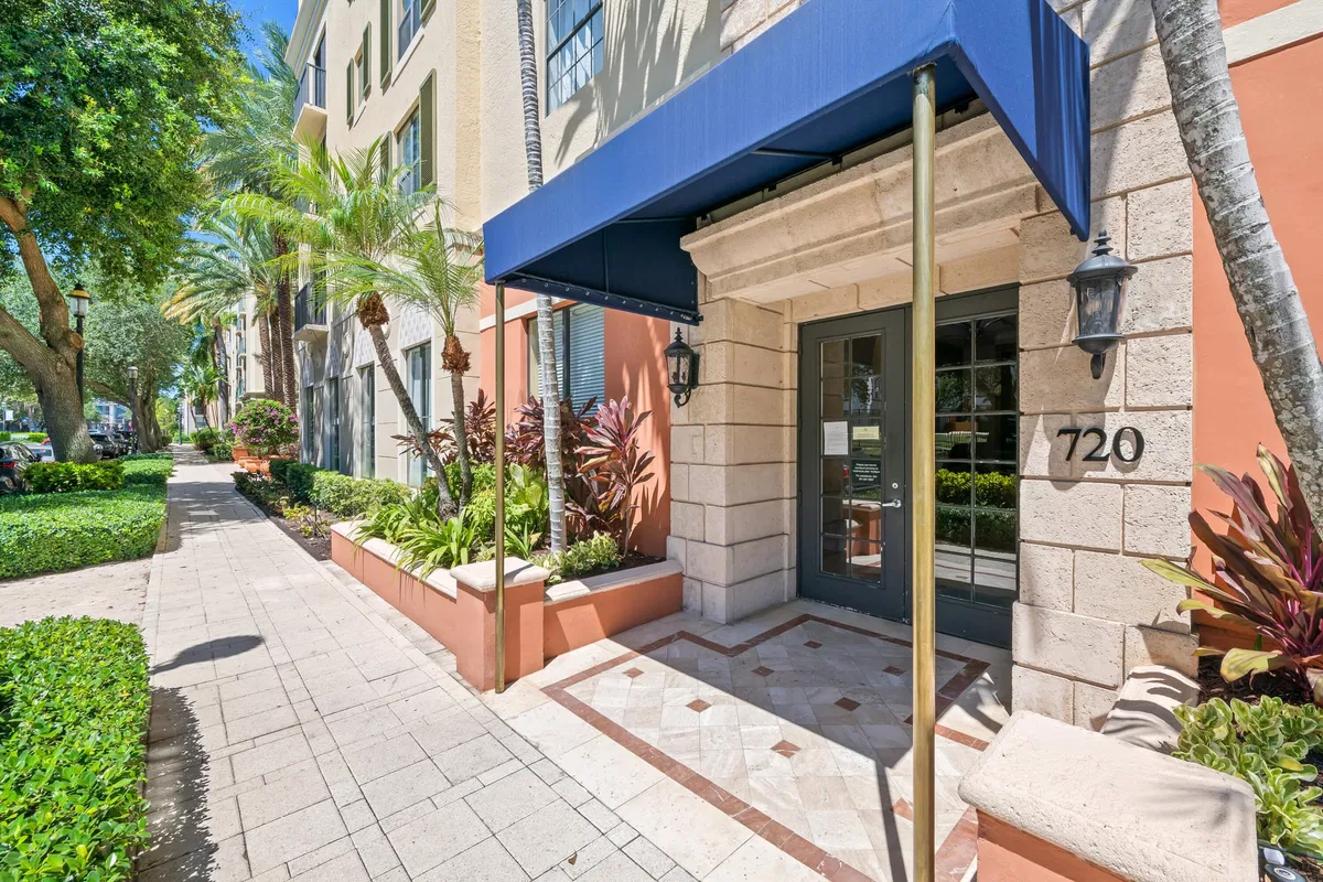 Courtyards in Cityplace Unit 502 photo 25