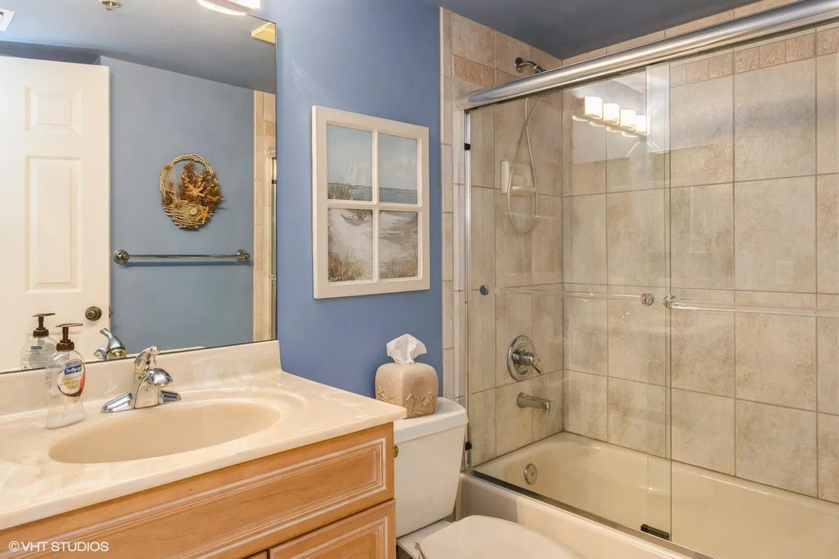 Unit B403 photo 7