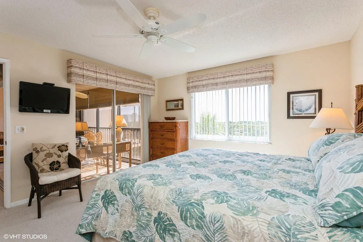 Unit B403 photo 16