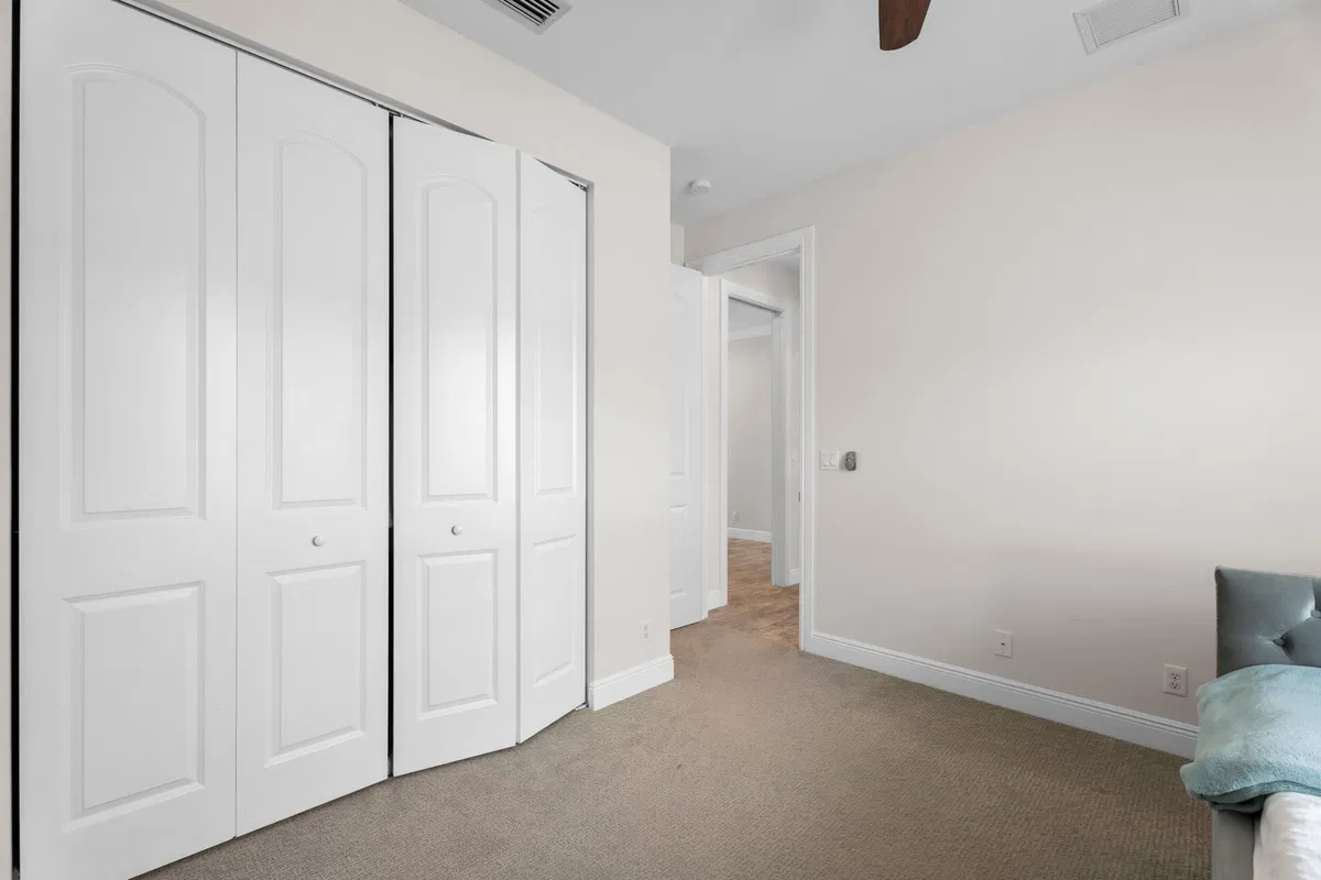 Residence photo 28