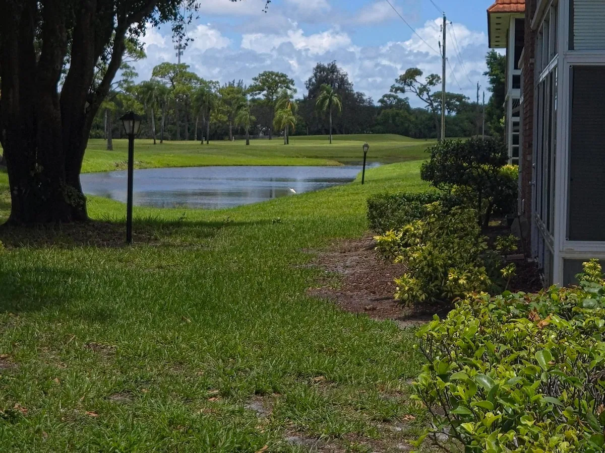 Unit 17-1708 photo 10
