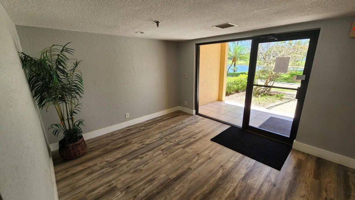 Unit 5307 photo 4