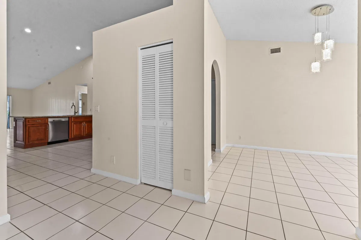 Residence photo 7