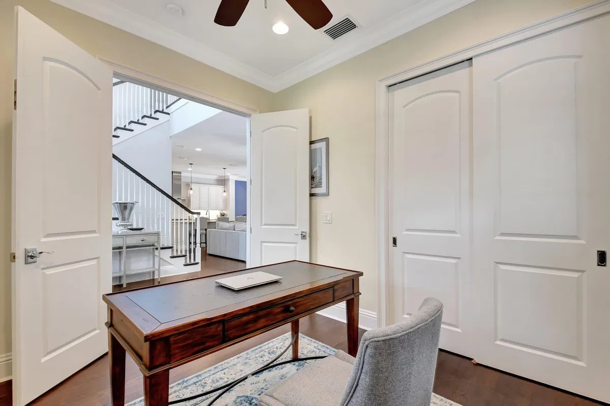 Residence photo 22
