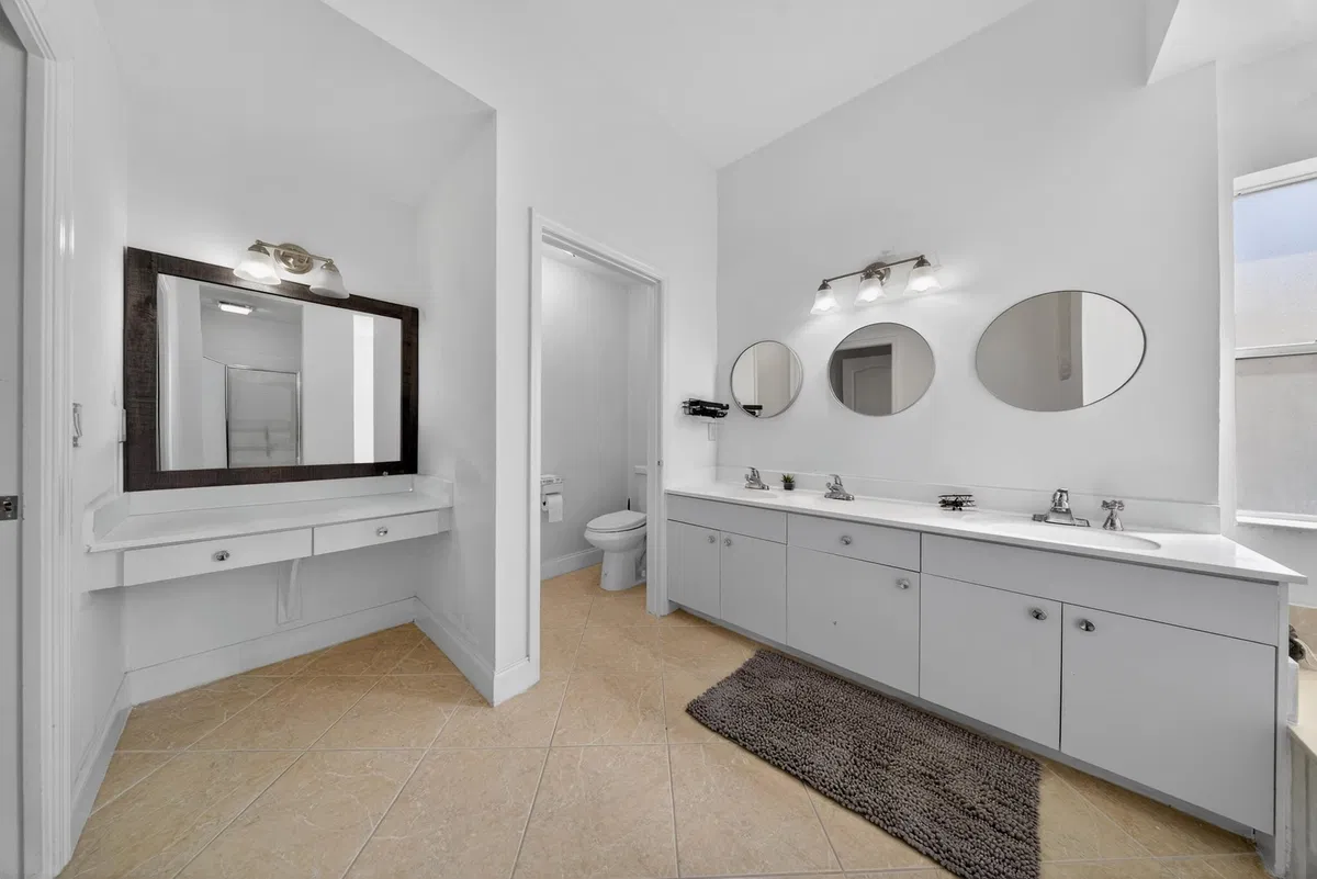 Residence photo 13