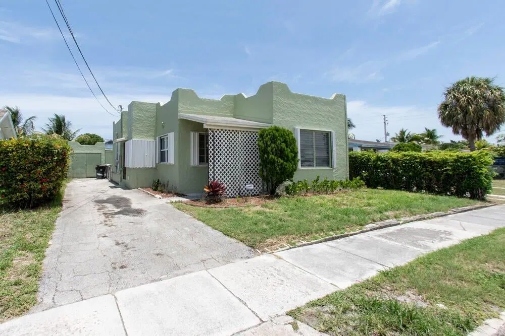 West Palm Beach Unit A photo 25