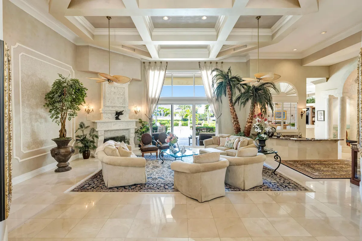 Admirals Cove Residence photo 13