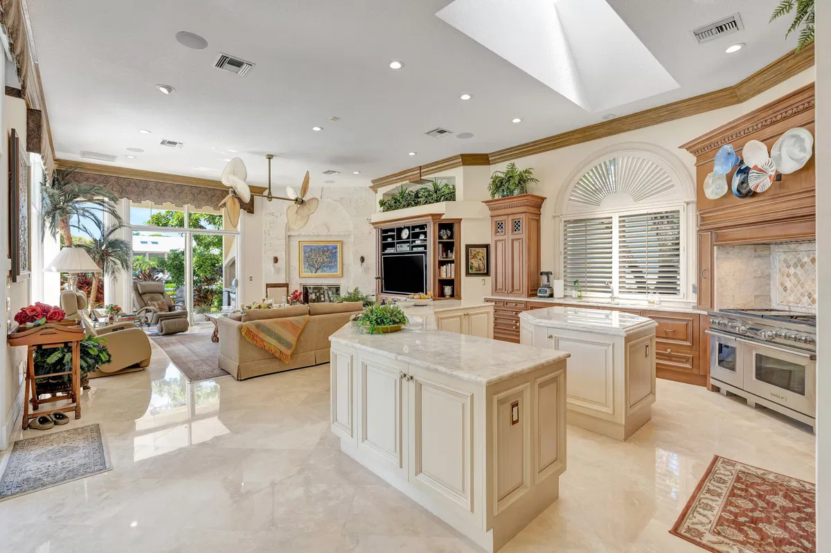 Admirals Cove Residence photo 22