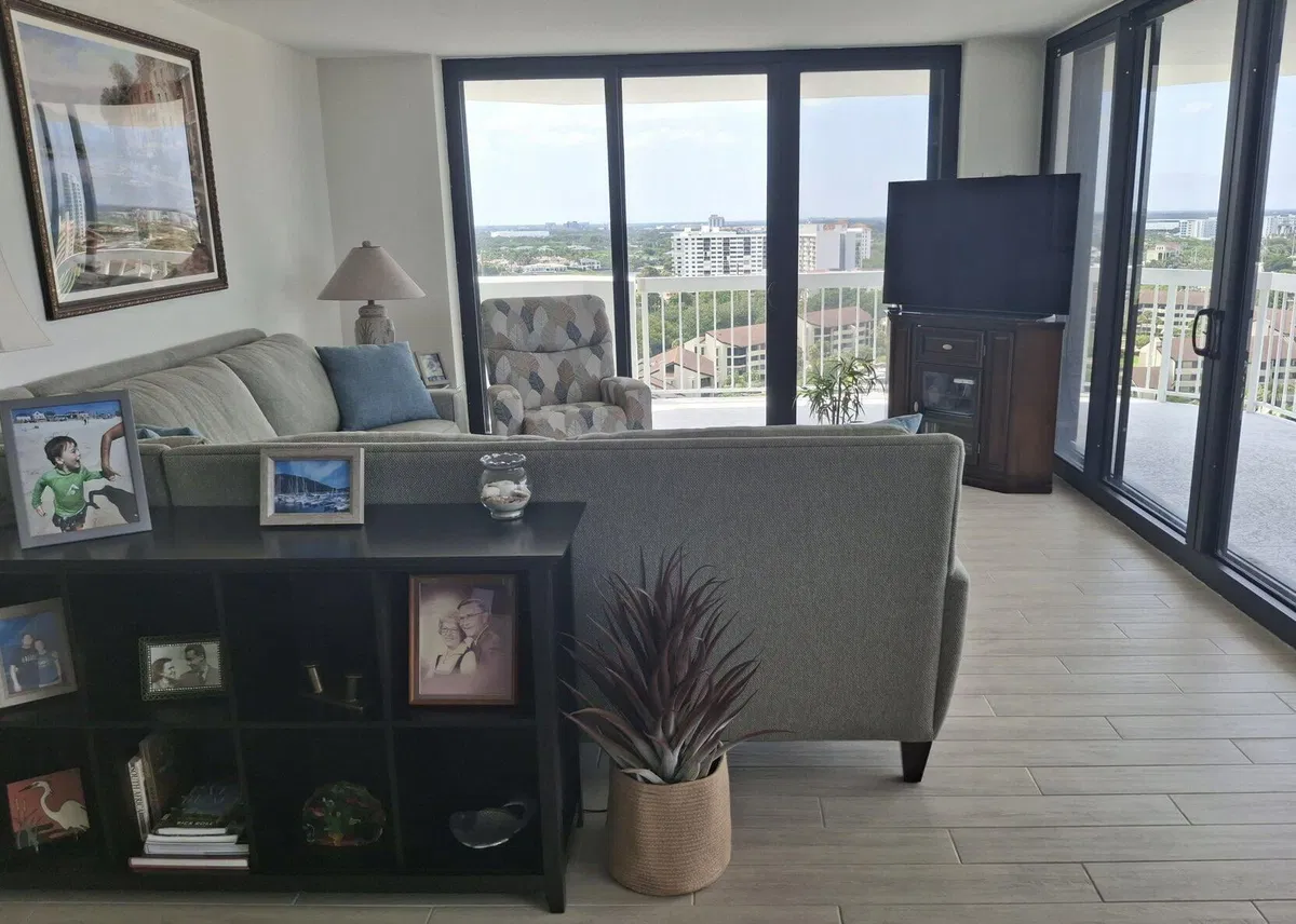 Unit 1845 photo 7