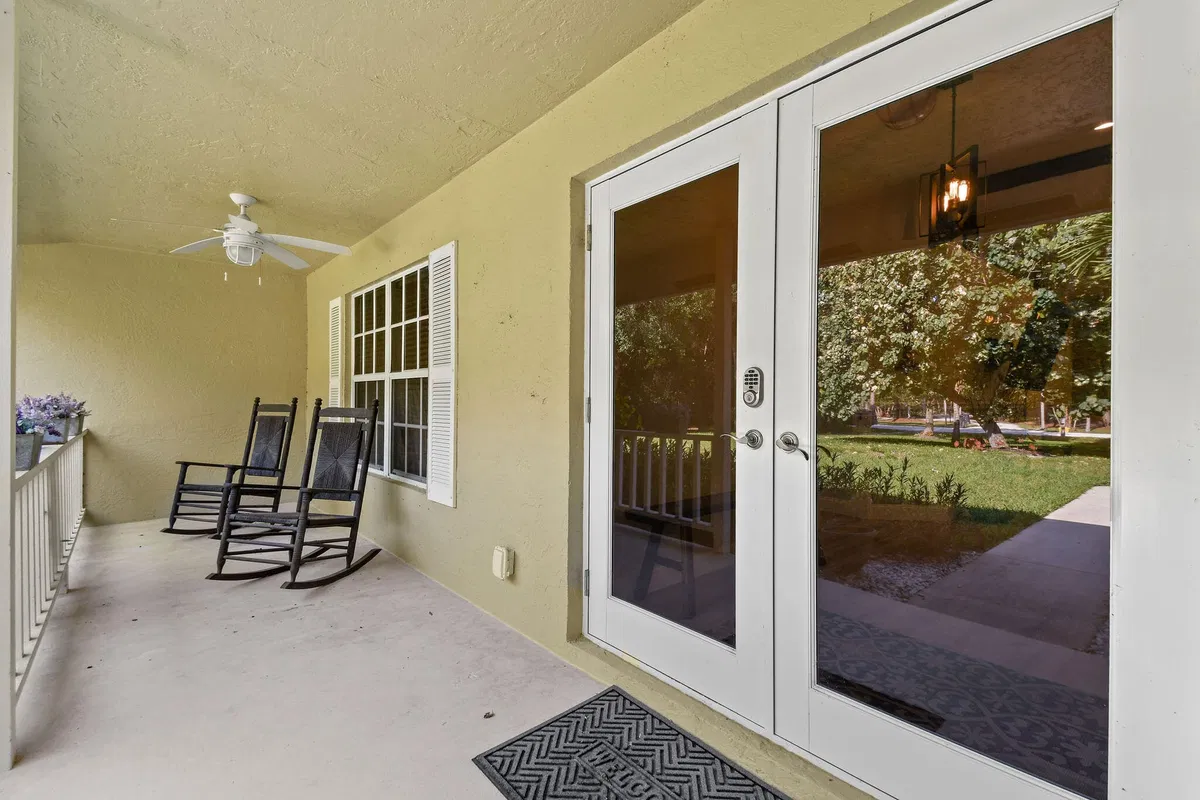 Residence photo 4