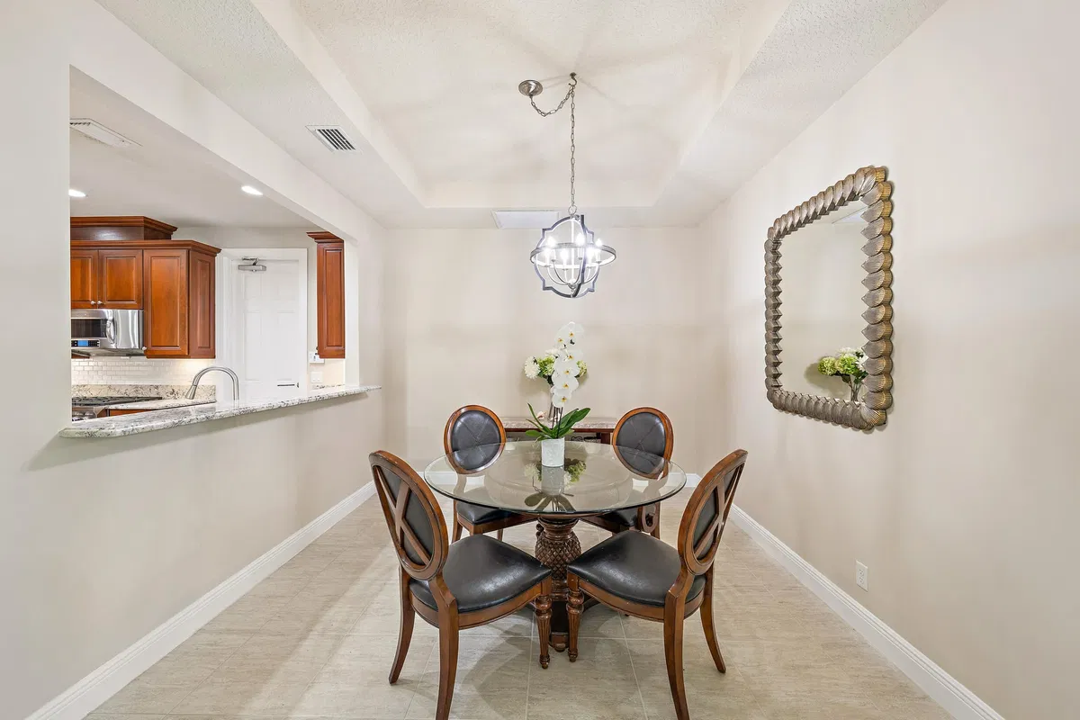 Residence photo 13