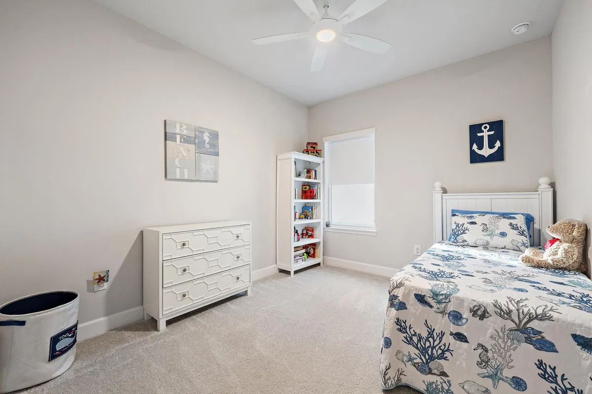 Residence photo 13