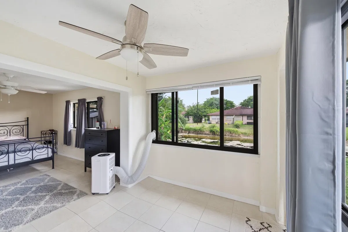 Residence photo 13