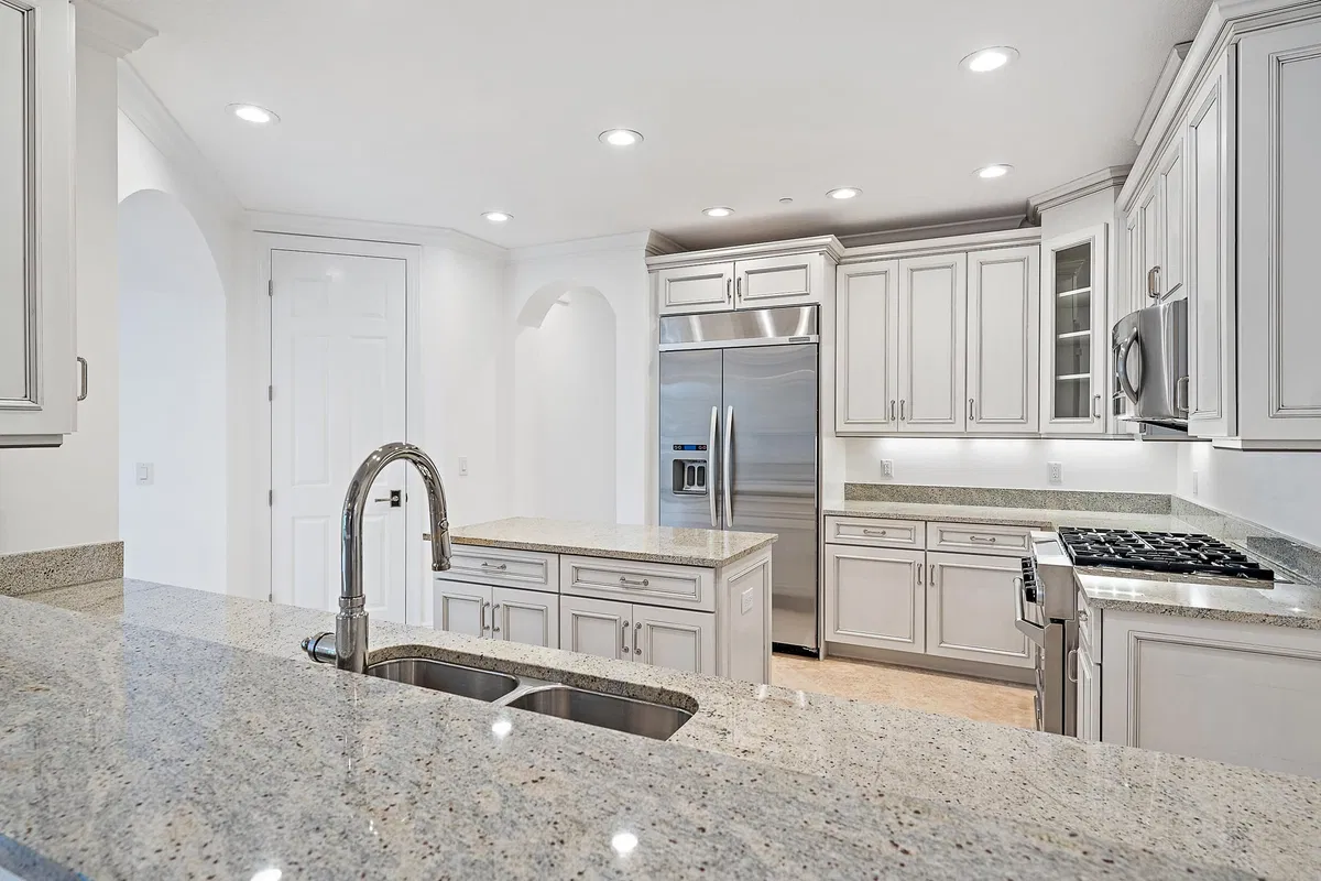  Unit 13629 photo 7