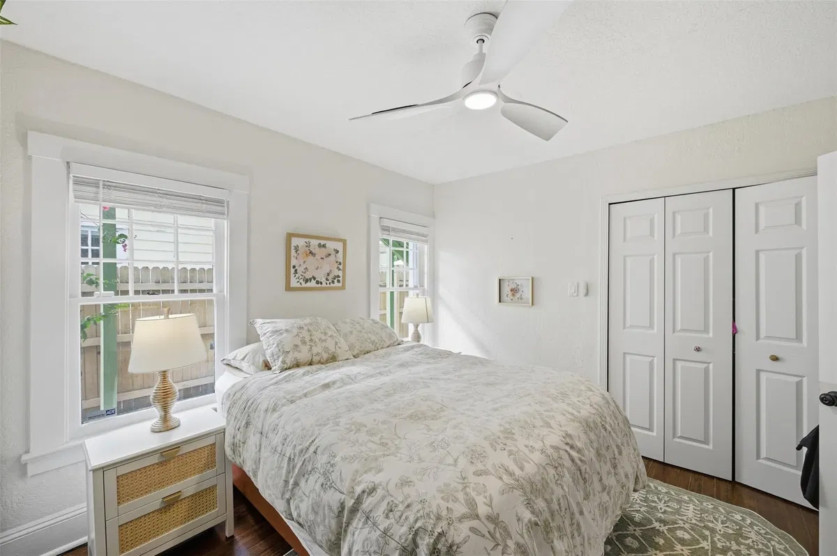  Residence photo 25