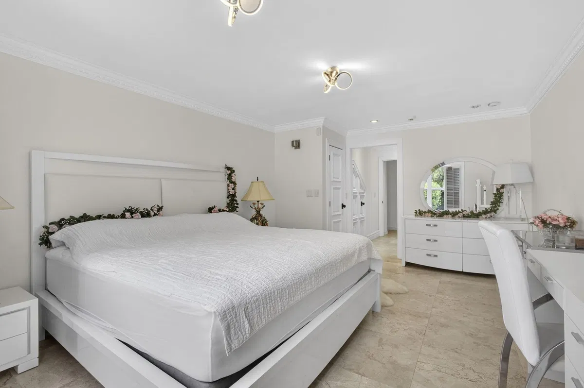 Residence photo 13
