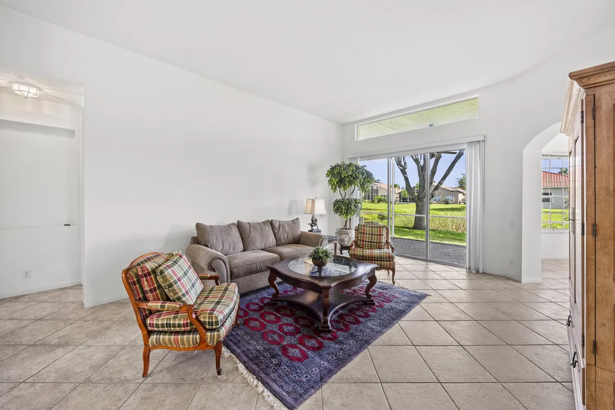 Residence photo 4
