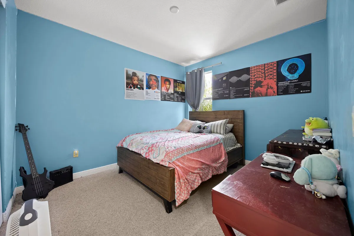 Residence photo 28