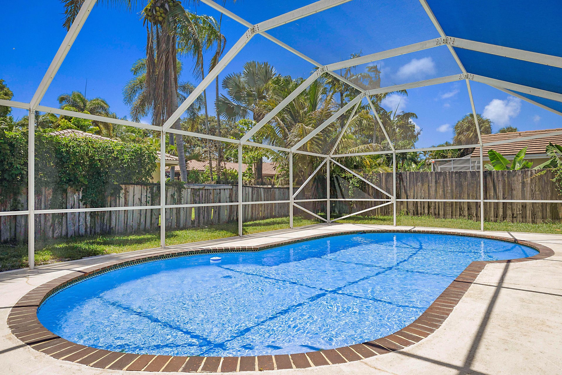  Residence photo 34