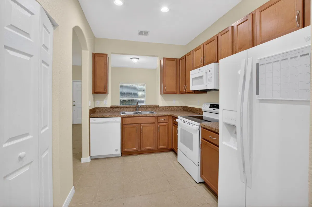  Residence photo 25