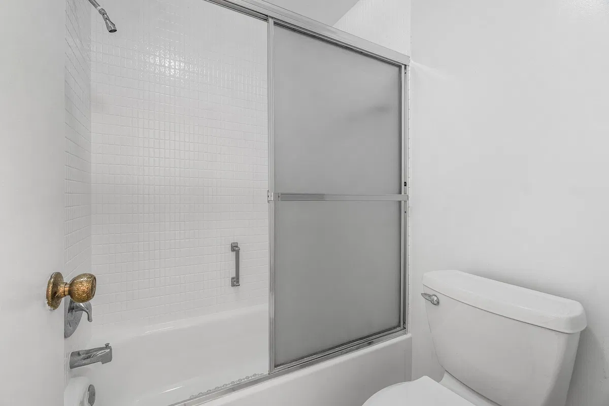 Unit 193 photo 28