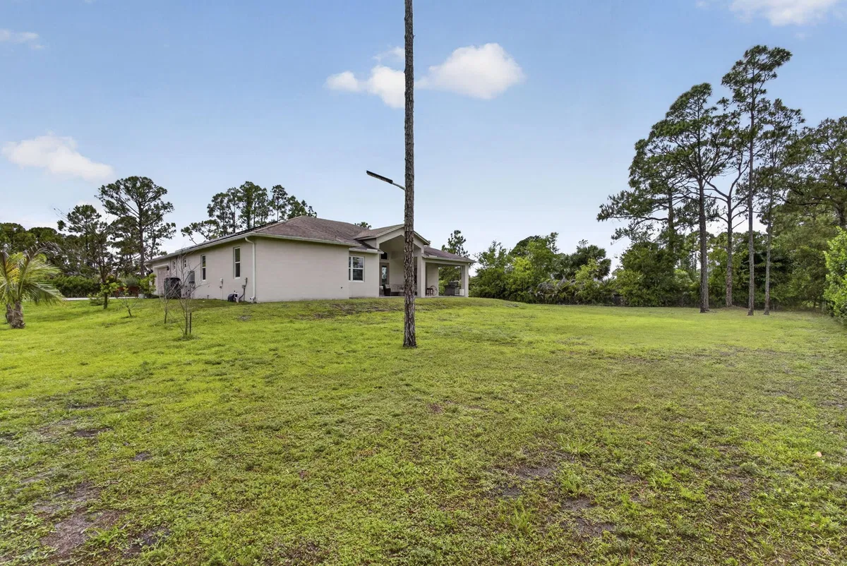 Residence photo 46