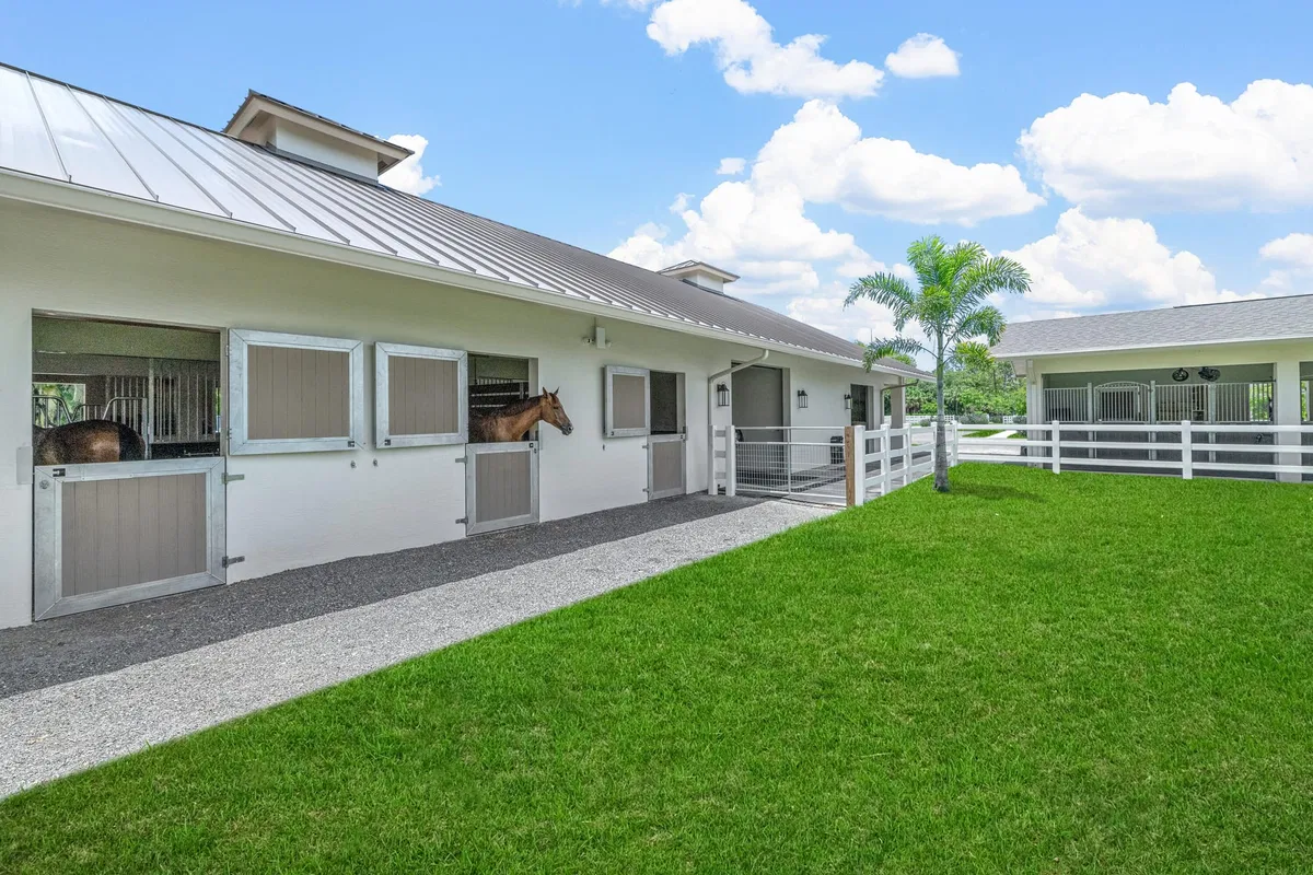 Residence photo 13