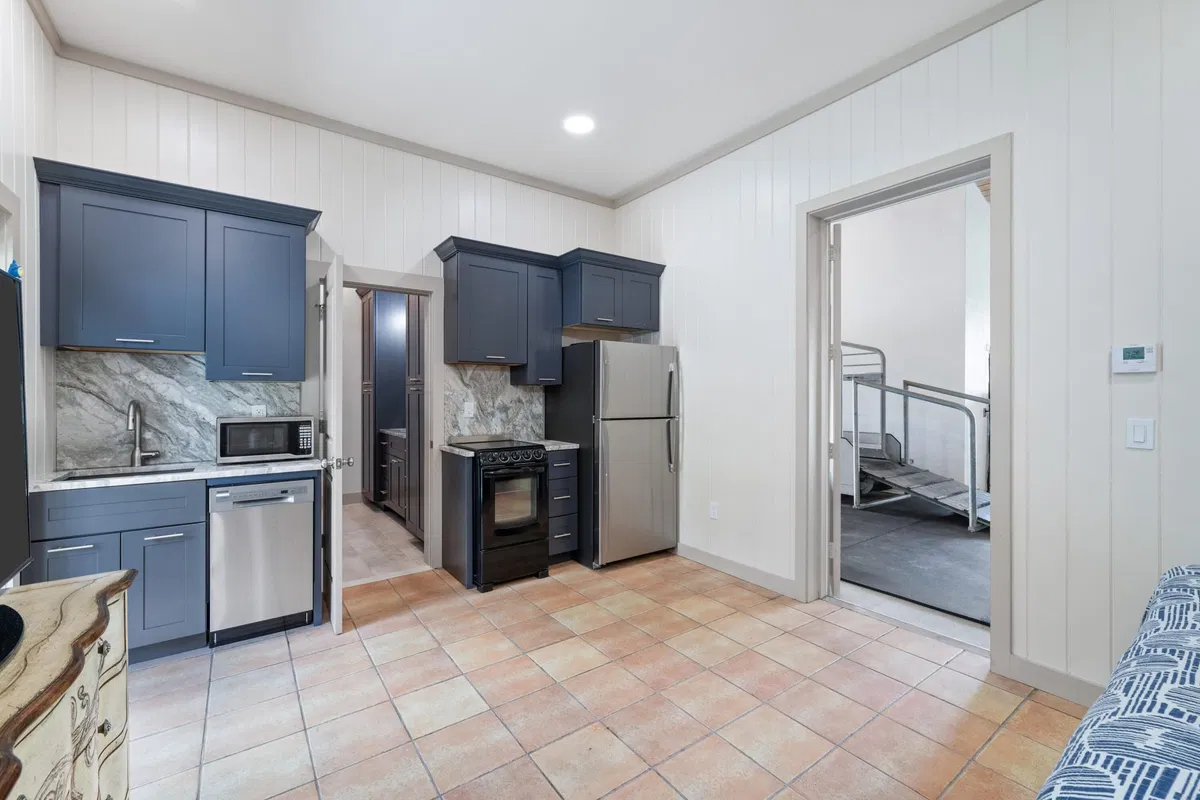 Residence photo 34