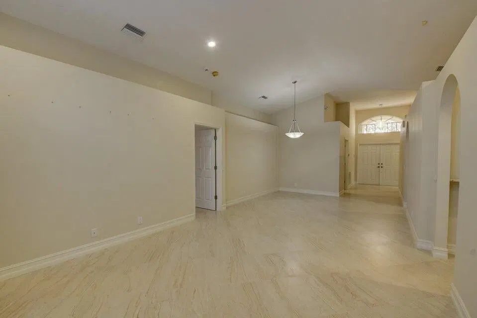 Residence photo 10