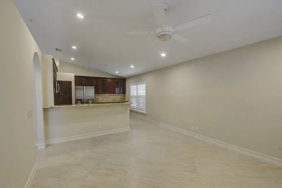 Residence photo 25