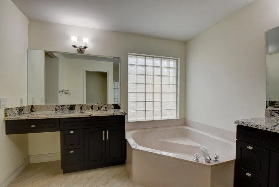 Residence photo 37