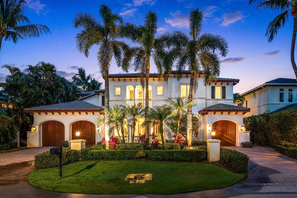 Royal Palm Yacht and Country Club Residence