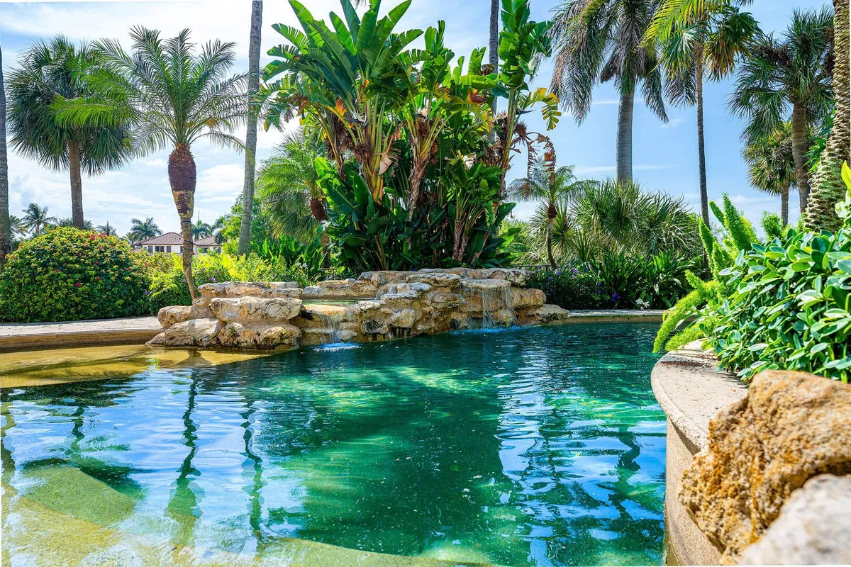 Royal Palm Yacht and Country Club Residence photo 31
