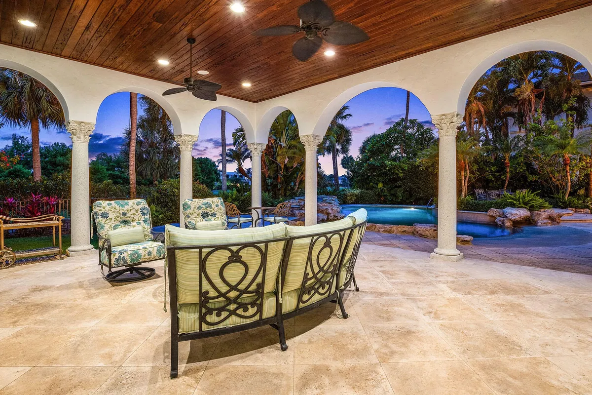 Royal Palm Yacht and Country Club Residence photo 70