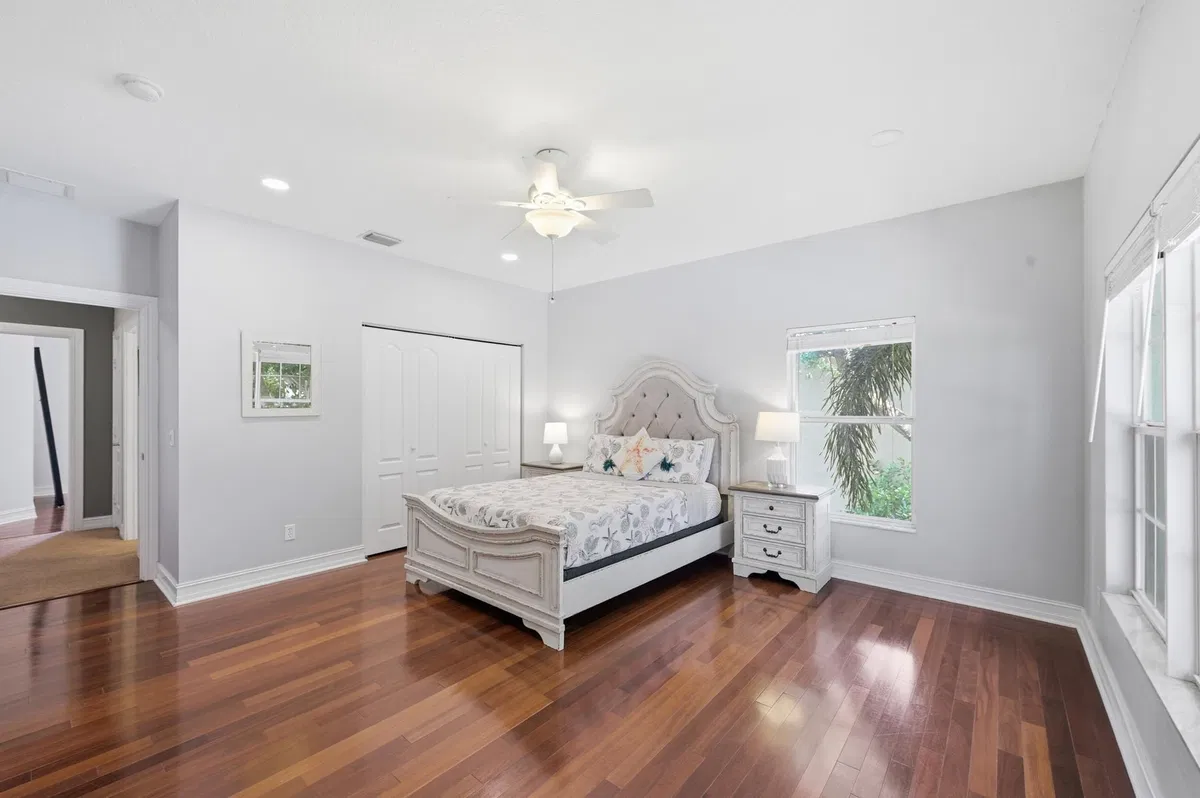 Residence photo 31