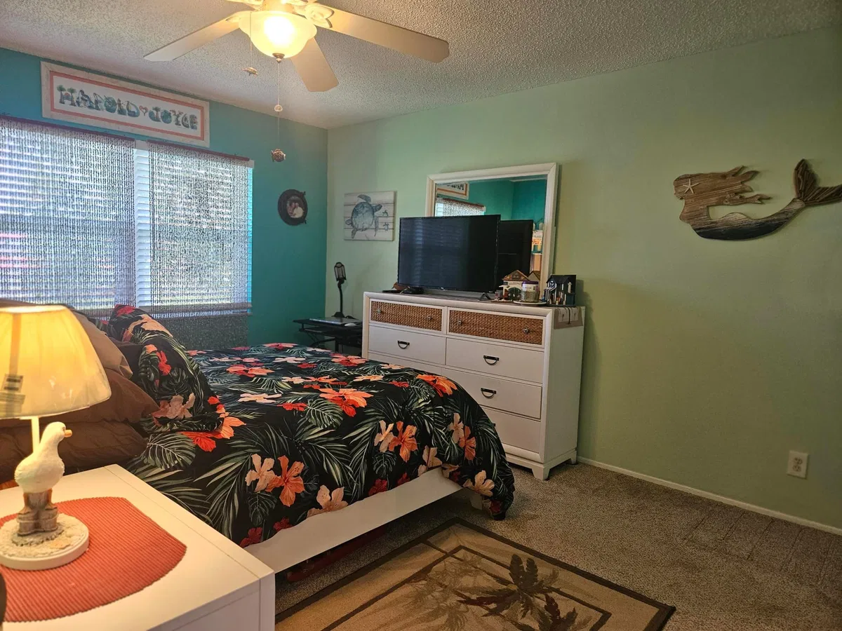 Residence photo 25