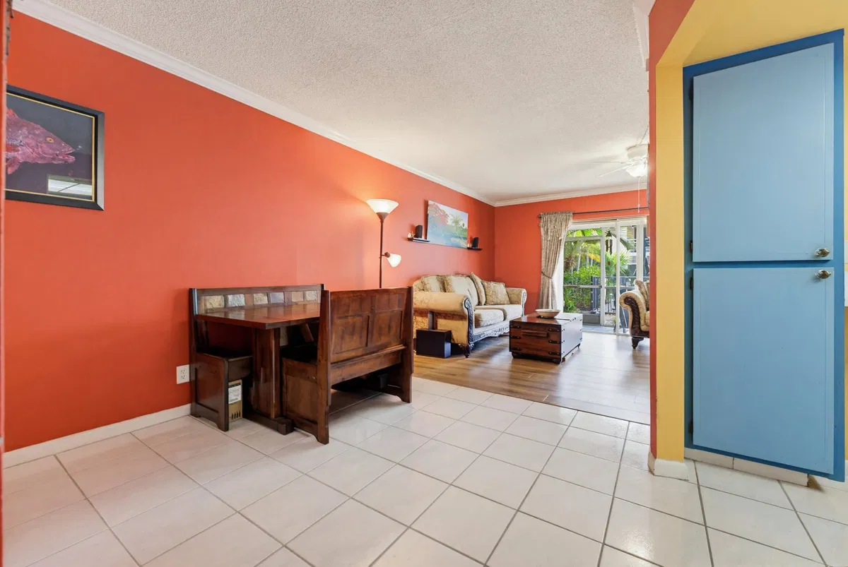  Unit 118 photo 10