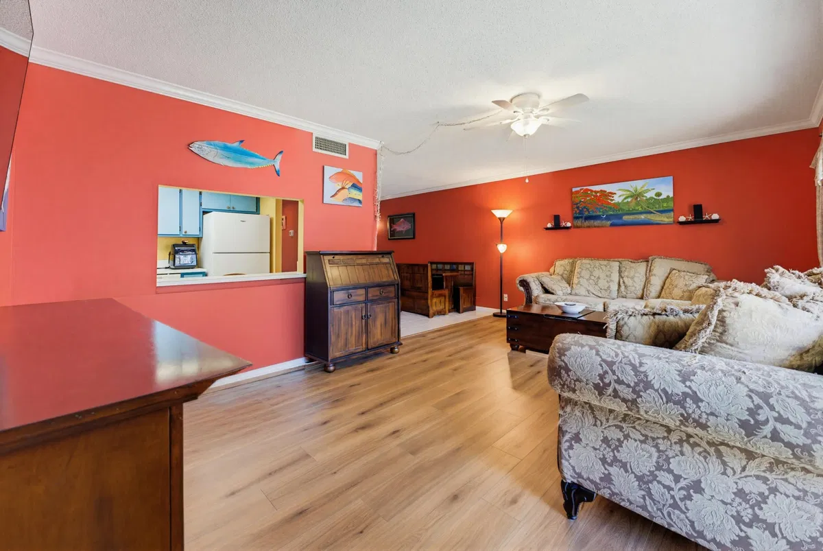  Unit 118 photo 13