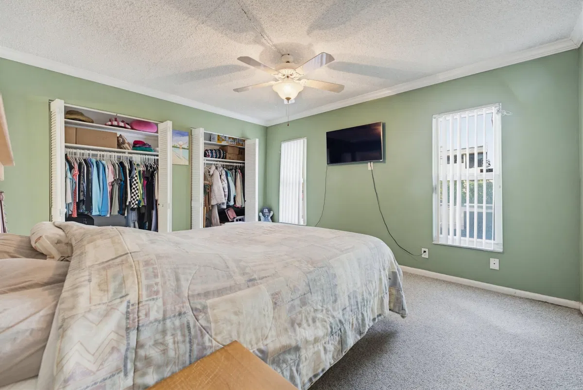  Unit 118 photo 25