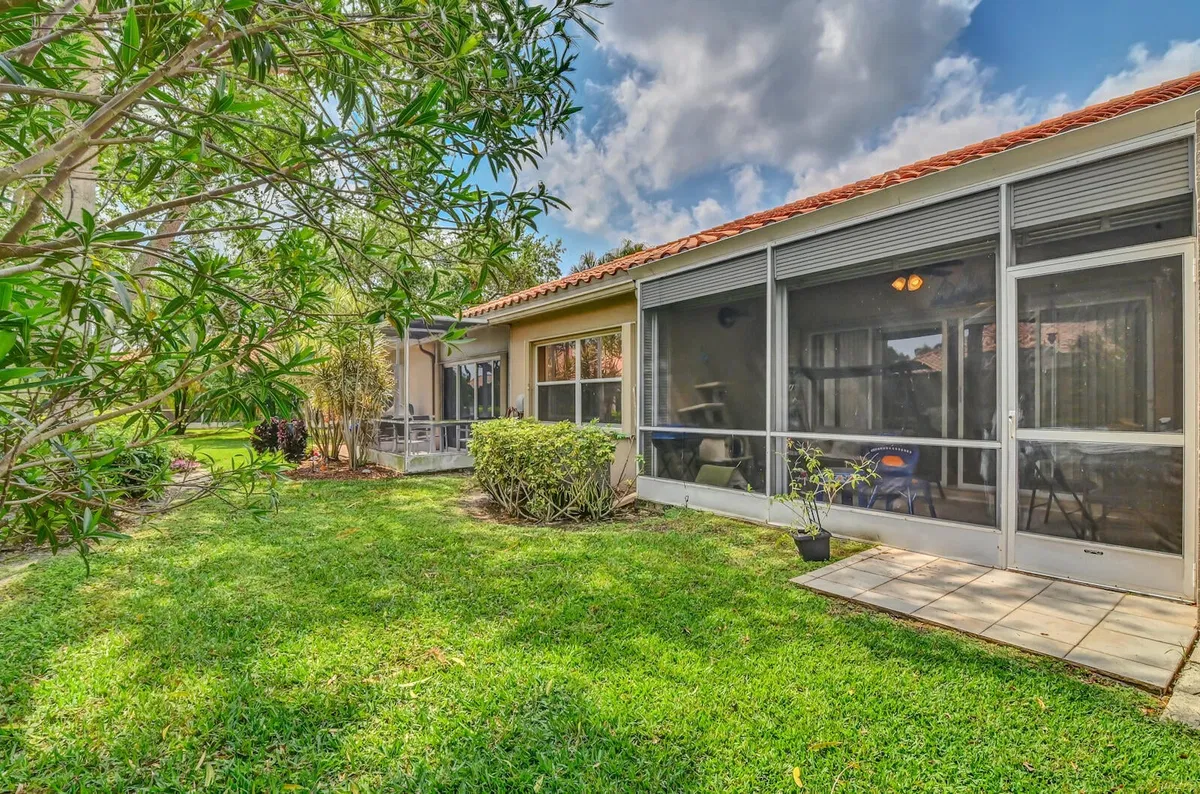 Residence photo 19