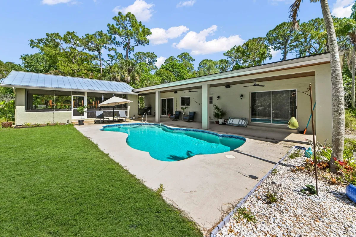 Residence photo 4