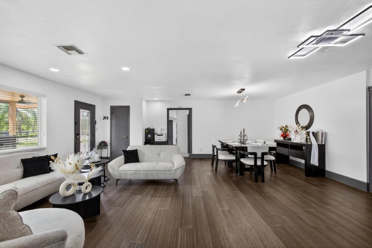 West Palm Beach Residence photo 13