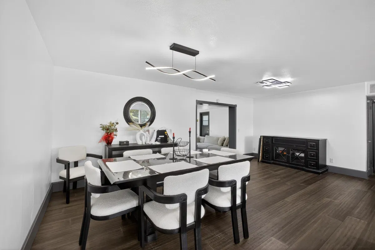 West Palm Beach Residence photo 16