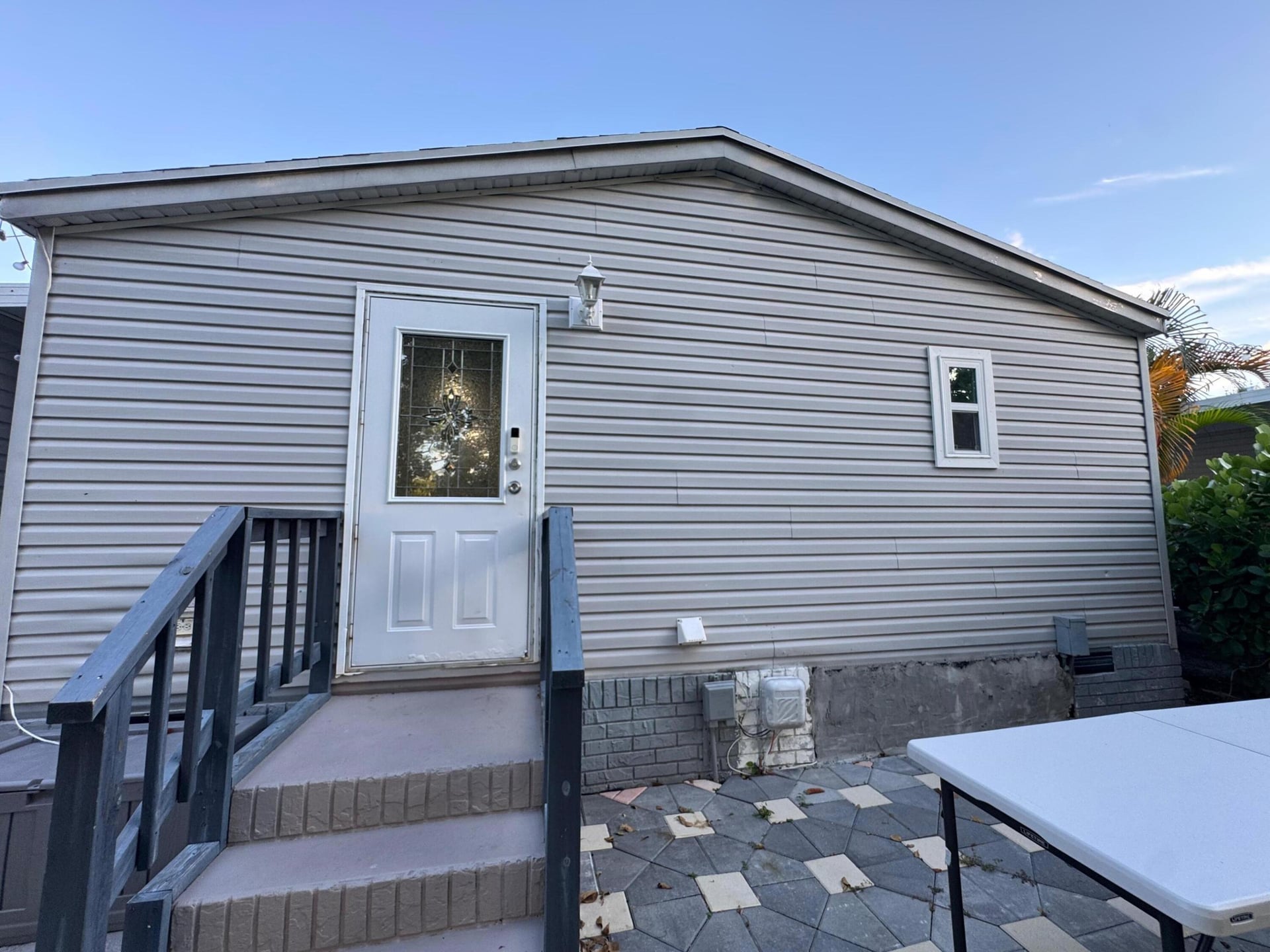 Unit 143 photo 13